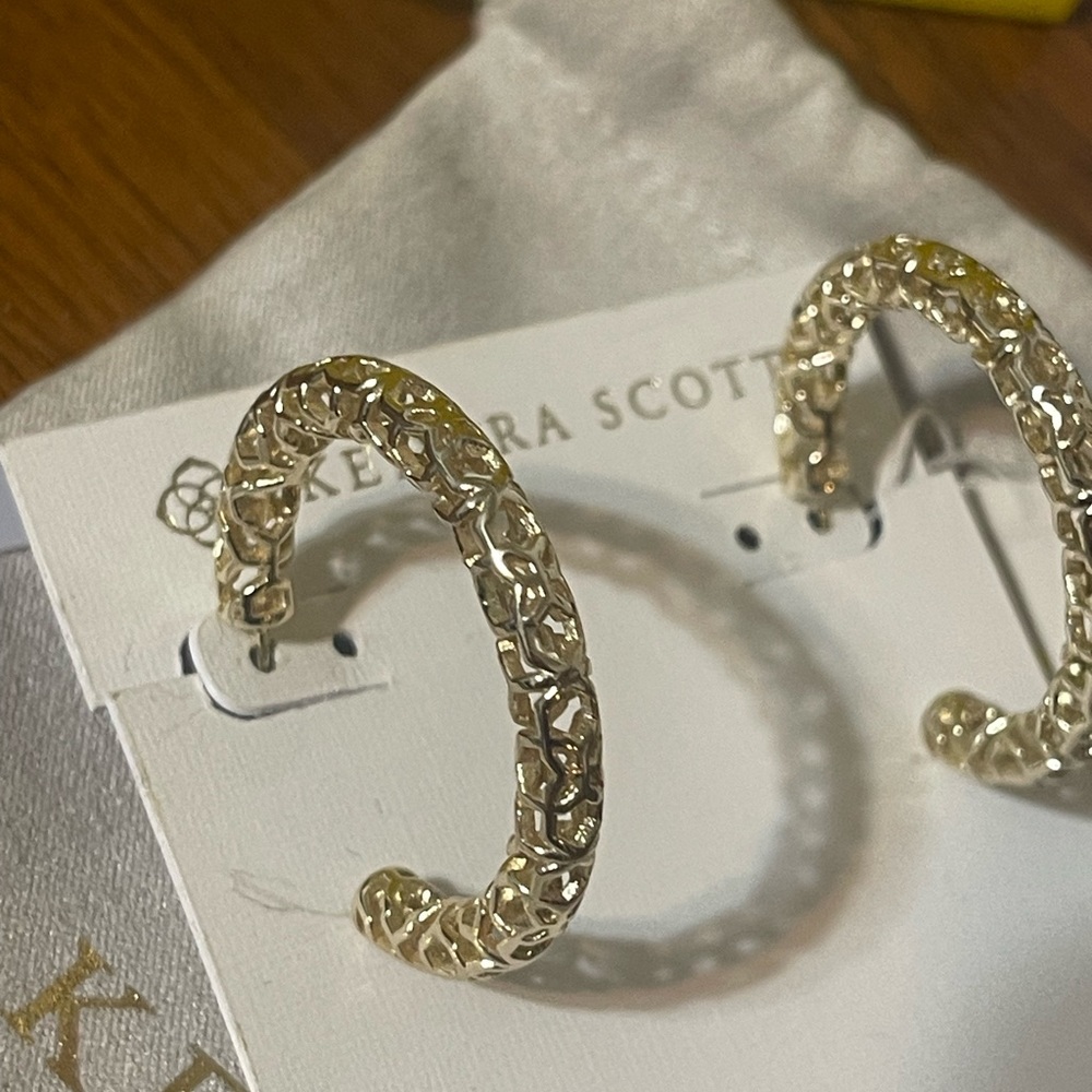 Kendra Scott gold Maggie hoops